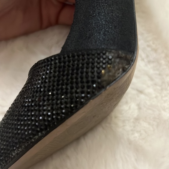 ALDO’S Black Pointed Toe Pump - Picture 7 of 7